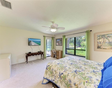 3946 Wilshire Circle E - Photo Thumbnail 19