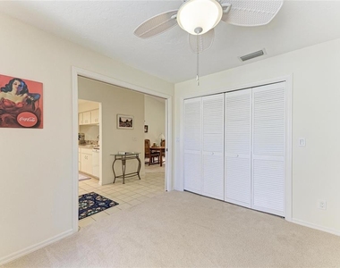 3946 Wilshire Circle E - Photo Thumbnail 33