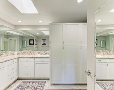 3946 Wilshire Circle E - Photo Thumbnail 24
