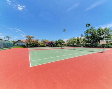 3946 Wilshire Circle E - Photo Thumbnail 42