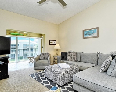 9610 Club South Circle - Photo Thumbnail 1