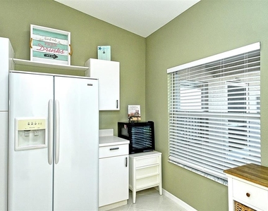 9610 Club South Circle - Photo Thumbnail 14