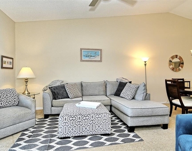 9610 Club South Circle - Photo Thumbnail 21
