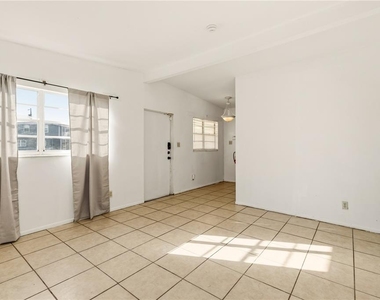 2615 9th Ave. Drive E. - Photo Thumbnail 5