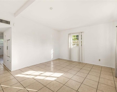 2615 9th Ave. Drive E. - Photo Thumbnail 6