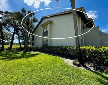 4644 Weybridge - Photo Thumbnail 2