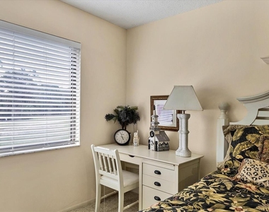 7794 Eagle Creek Drive - Photo Thumbnail 16