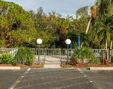 7794 Eagle Creek Drive - Photo Thumbnail 26
