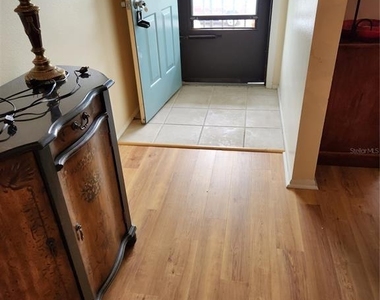 7794 Eagle Creek Drive - Photo Thumbnail 4