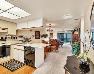 7794 Eagle Creek Drive - Photo Thumbnail 9