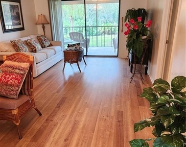 7794 Eagle Creek Drive - Photo Thumbnail 12