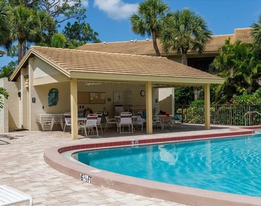 4440 Weybridge - Photo Thumbnail 24