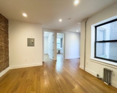 115 Carlton Avenue - Photo Thumbnail 1