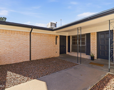 7129 Orizaba Avenue - Photo Thumbnail 1