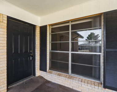 7129 Orizaba Avenue - Photo Thumbnail 2