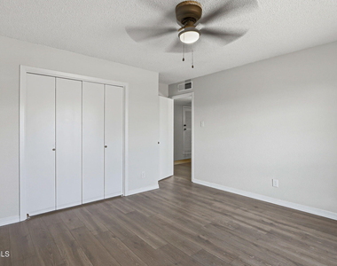 7129 Orizaba Avenue - Photo Thumbnail 15