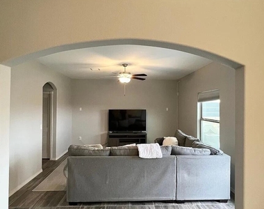 15120 Method Avenue - Photo Thumbnail 2