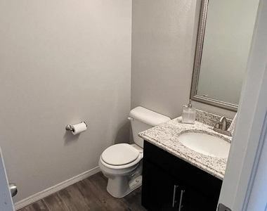 15120 Method Avenue - Photo Thumbnail 10