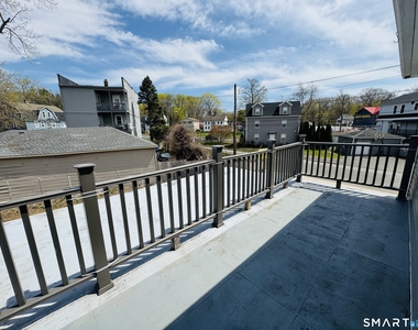 260 Bunker Avenue - Photo Thumbnail 7