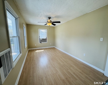 260 Bunker Avenue - Photo Thumbnail 4