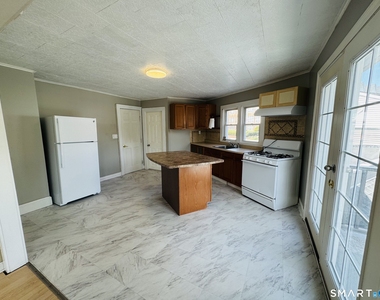 260 Bunker Avenue - Photo Thumbnail 6