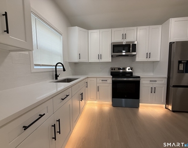 8-12 Sterling Street - Photo Thumbnail 2