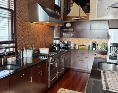 9 River Street - Photo Thumbnail 4