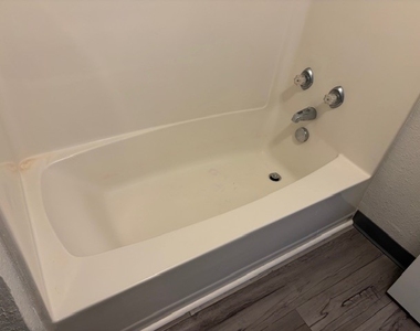 200 Milltown Rd - Photo Thumbnail 9