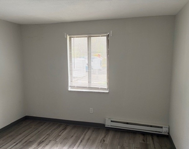 200 Milltown Rd - Photo Thumbnail 10
