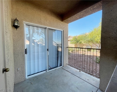 2110 Los Feliz Street - Photo Thumbnail 19