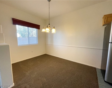 2110 Los Feliz Street - Photo Thumbnail 9
