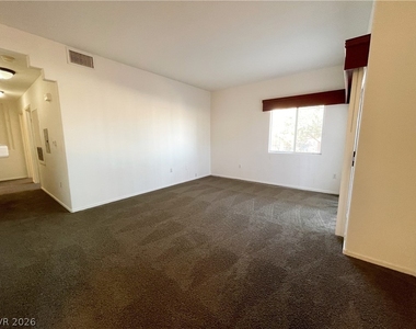 2110 Los Feliz Street - Photo Thumbnail 3