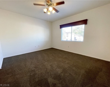 2110 Los Feliz Street - Photo Thumbnail 12