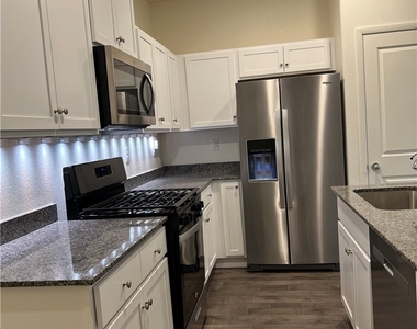 1173 Melody Lark Street - Photo Thumbnail 4