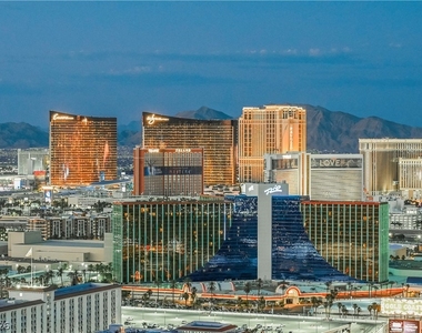 4381 W Flamingo Road - Photo Thumbnail 8