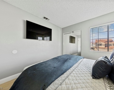 449 Rutherford Circle - Photo Thumbnail 30