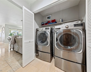 449 Rutherford Circle - Photo Thumbnail 20