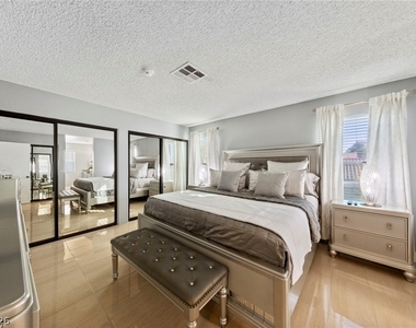 449 Rutherford Circle - Photo Thumbnail 26