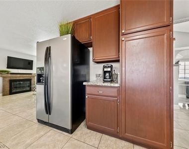 449 Rutherford Circle - Photo Thumbnail 18
