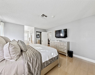 449 Rutherford Circle - Photo Thumbnail 27