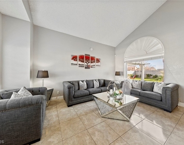 449 Rutherford Circle - Photo Thumbnail 10