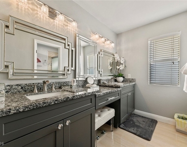 449 Rutherford Circle - Photo Thumbnail 24