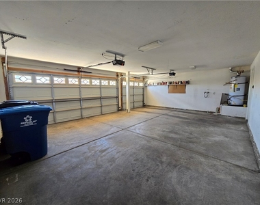 8244 Gilmore Avenue - Photo Thumbnail 43
