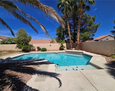 8244 Gilmore Avenue - Photo Thumbnail 48