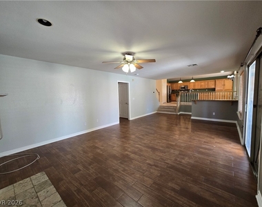 8244 Gilmore Avenue - Photo Thumbnail 14
