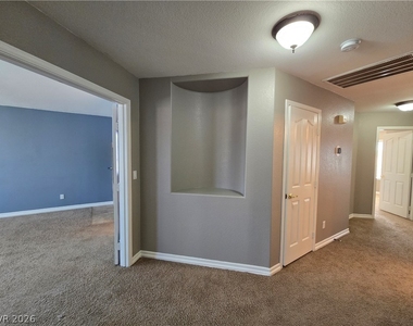 8244 Gilmore Avenue - Photo Thumbnail 27