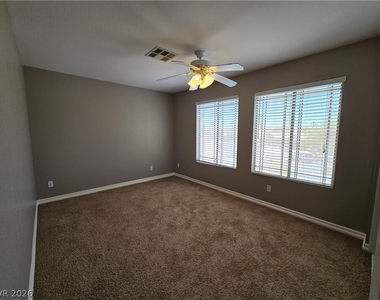 8244 Gilmore Avenue - Photo Thumbnail 36