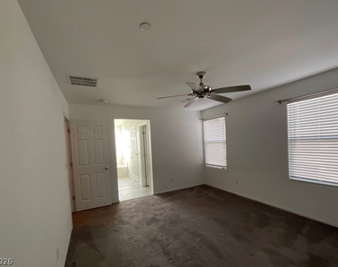 1051 Admiral Emblem Street - Photo Thumbnail 11