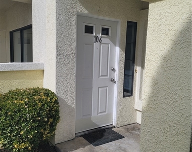 4865 S Torrey Pines Drive - Photo Thumbnail 3