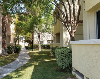 4865 S Torrey Pines Drive - Photo Thumbnail 2